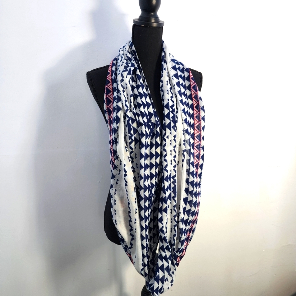 Loft Geometric Patterned Infinity Scarf - Blue and White With Pink Edges